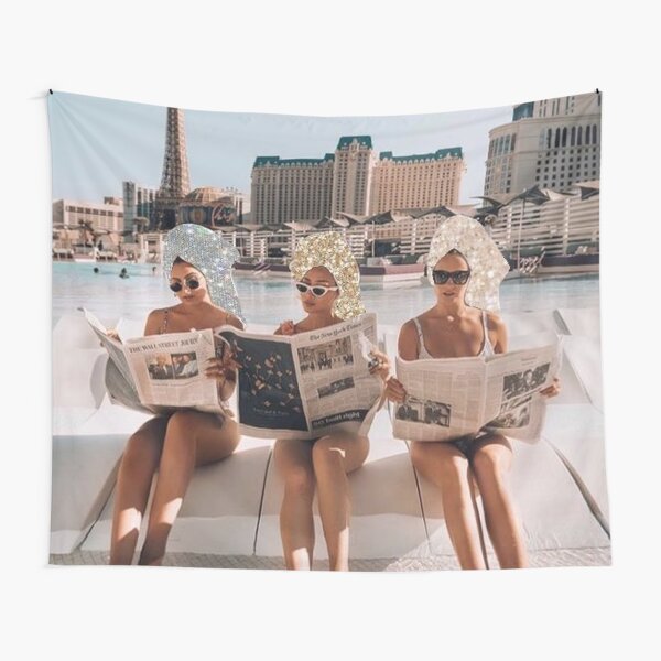 Fashion Vintage Aesthetic Girls Reading Newspapers Tapestry