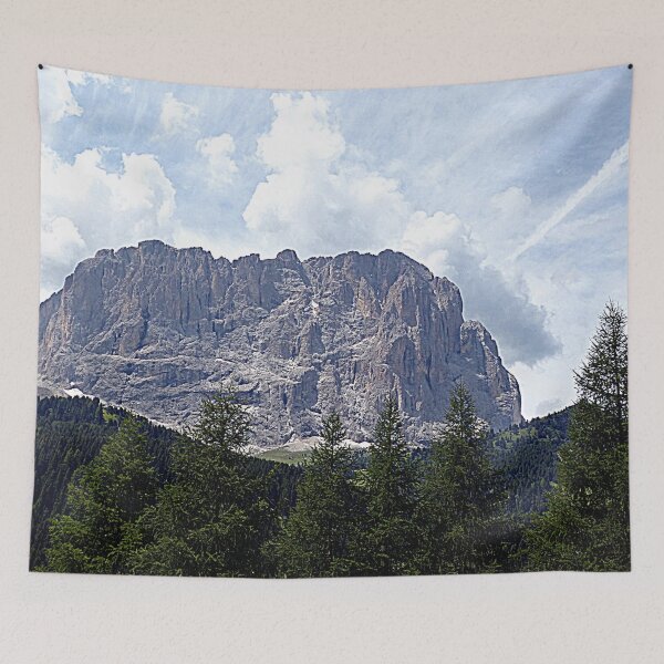 Artikelvorschau, Alpine Tannenwald-Berggipfel-Landschaft entworfen und verkauft von Anna Lemos.