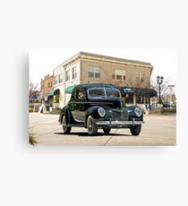 1939 Ford 'Deluxe' Coupe Canvas Print