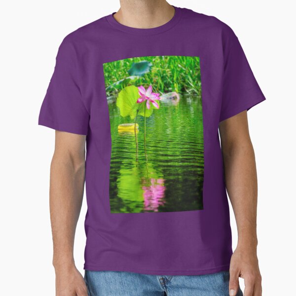 Vista previa del artículo con la obra «Gran flor de loto rosa en los humedales de Corroboree, Australia», diseñado y vendido por Danielasphotos.
