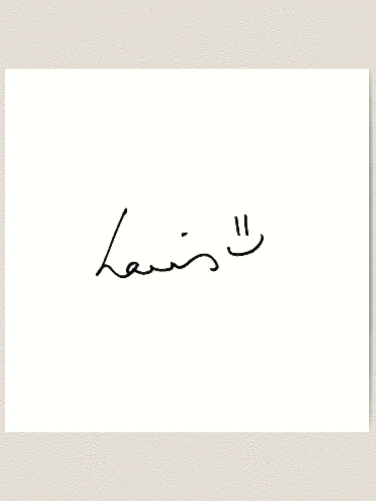 Louis Tomlinson signature
