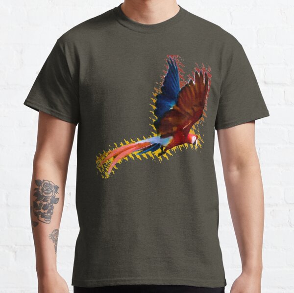 Scarlet macaw upwards wings Classic T-Shirt