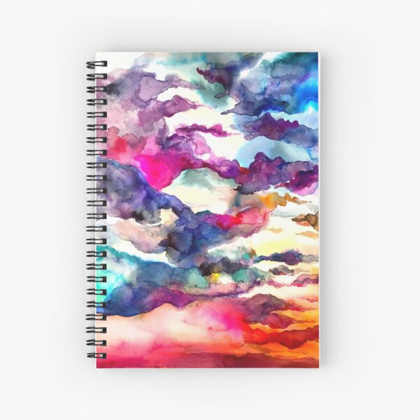 Ciel coloré, couché de soleil de toutes les couleurs avec des nuages. Cahier à spirale