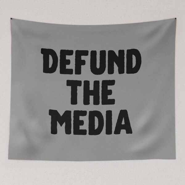 Aperçu de l'œuvre Defund the Media - Noir créée et vendue par KarolinaPaz.