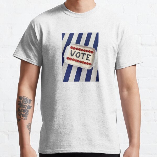 Type to Vote Cake Classic T-Shirt