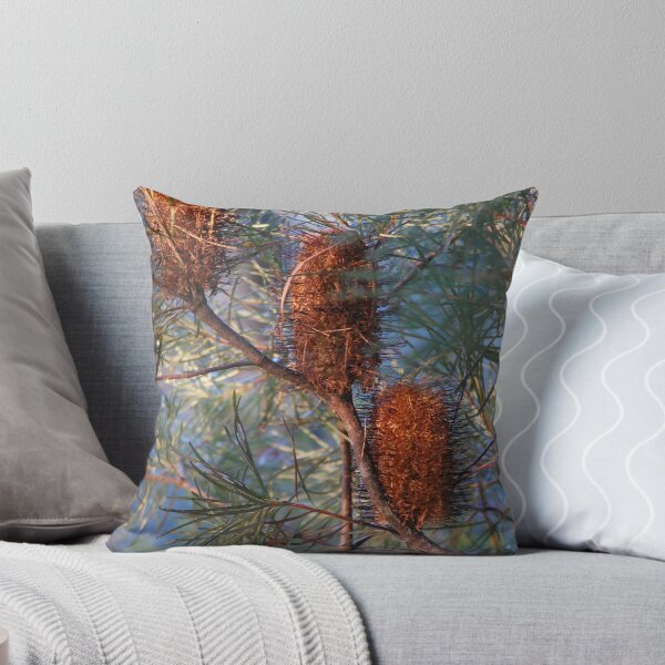 Aperçu de l'œuvre Ancien charme de Banksia créée et vendue par Lozzar Flowers & Art.