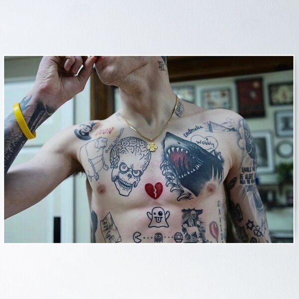 Artikel-Vorschau von Pete Davidson Tattoos Poster, designt und verkauft von Findingneemo.