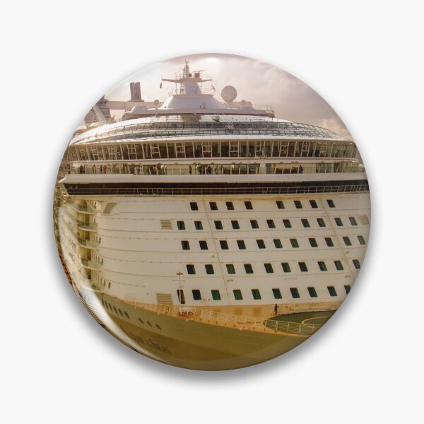 Artikelvorschau, Allure of the Seas - Königliche Karibik entworfen und verkauft von berniehunt.