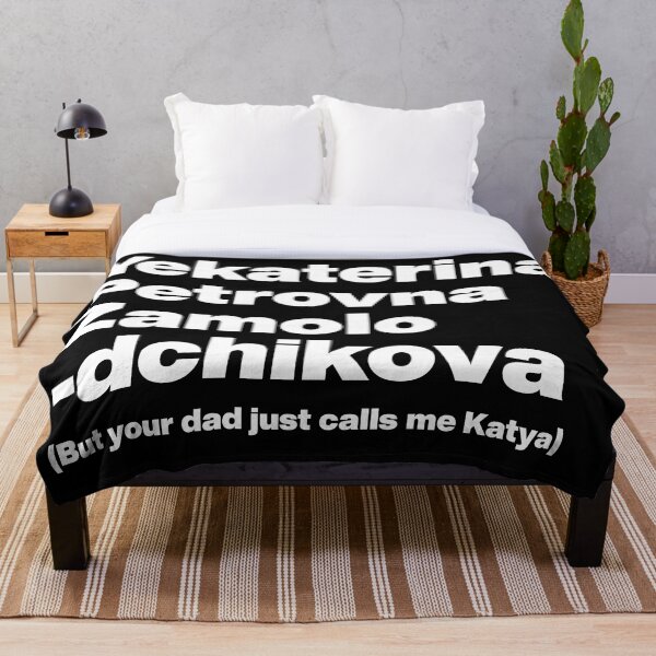 Artikelvorschau, Yekaterina Petrovna Zamolodchikova, aber dein Vater nennt mich einfach Katya - Rupauls Drag Race - Weiße Textgrafik entworfen und verkauft von TypeHaus™.