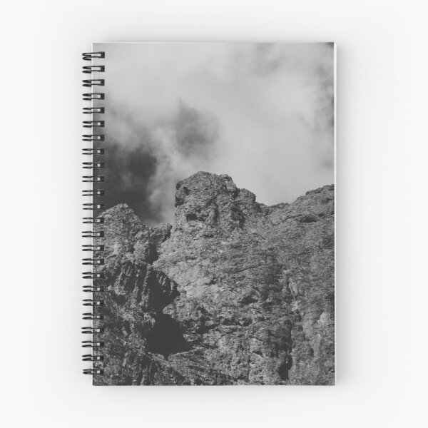 Aperçu de l'œuvre Roches dans les nuages créée et vendue par -MissManda-.