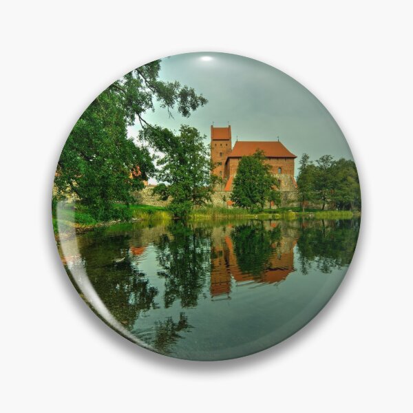 Aperçu de l'œuvre Trakai Reflections créée et vendue par hawkie.