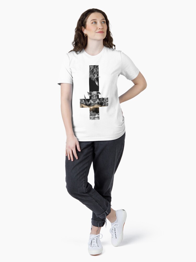 Thumbnail 4 von 7, Essential T-Shirt, EAT OR BE EATEN - DAS LETZTE ABENDMAHL – SCHWEINE - GO VEGAN! designt und verkauft von RolandStraller.