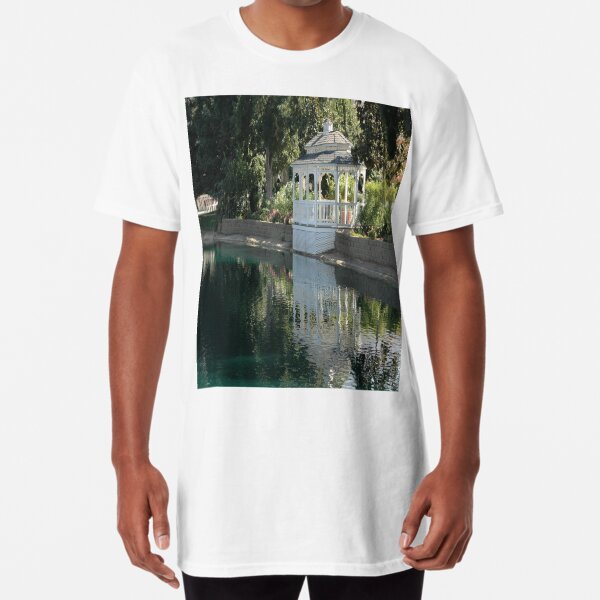 Lake view Gazebo Long T-Shirt