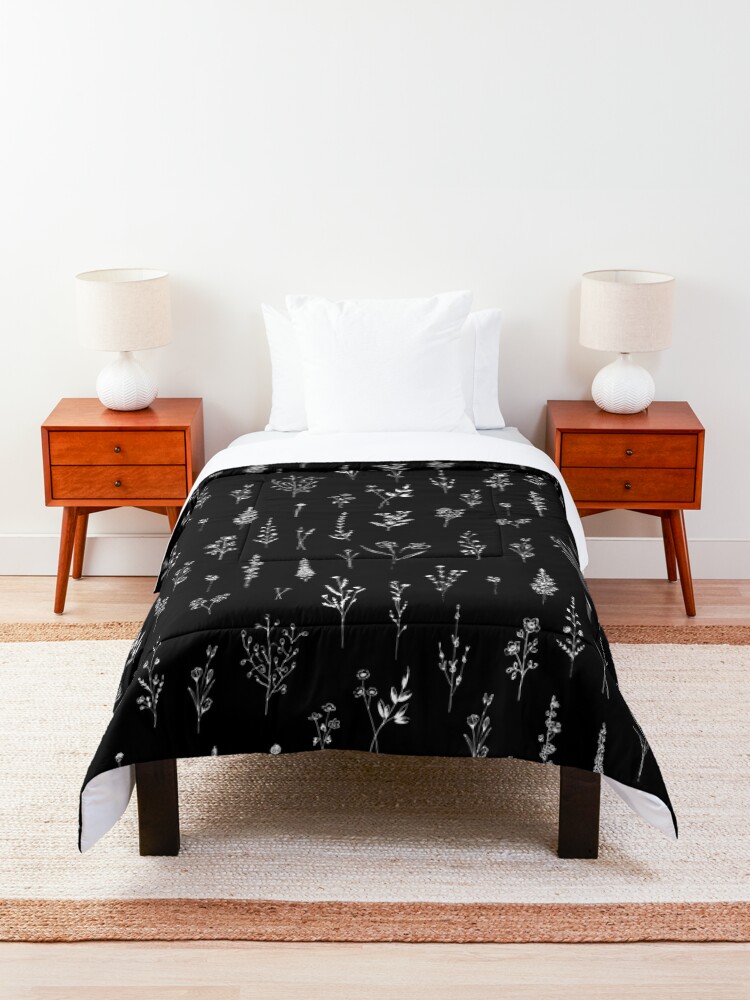 Alternate view of Black wildflowers Comforter