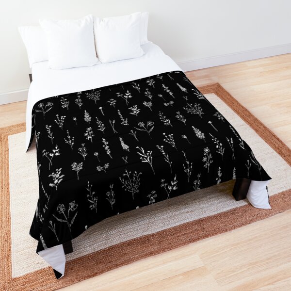 Black wildflowers Comforter
