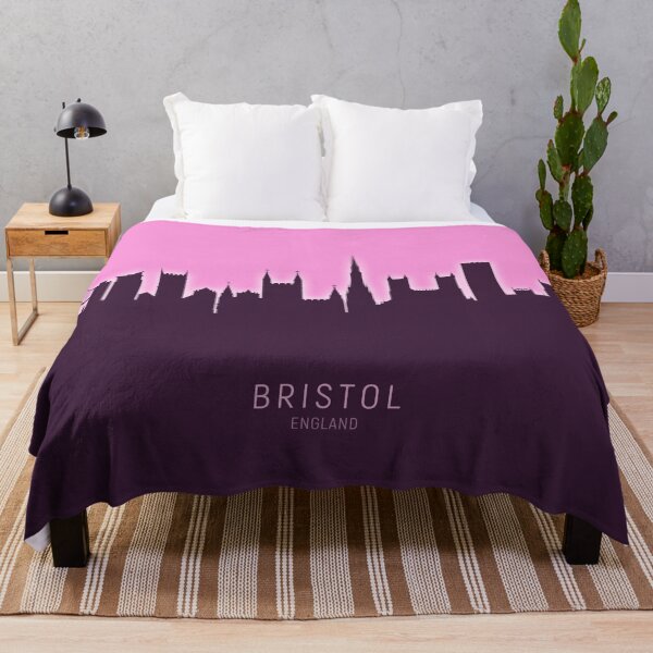 Aperçu de l'œuvre Bristol England Skyline créée et vendue par ArtPrints.