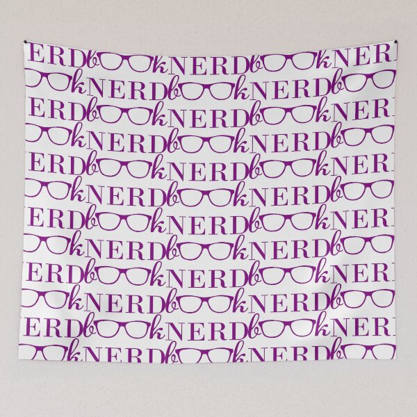 Artikelvorschau, Buch Nerd lila entworfen und verkauft von Lence Printing.