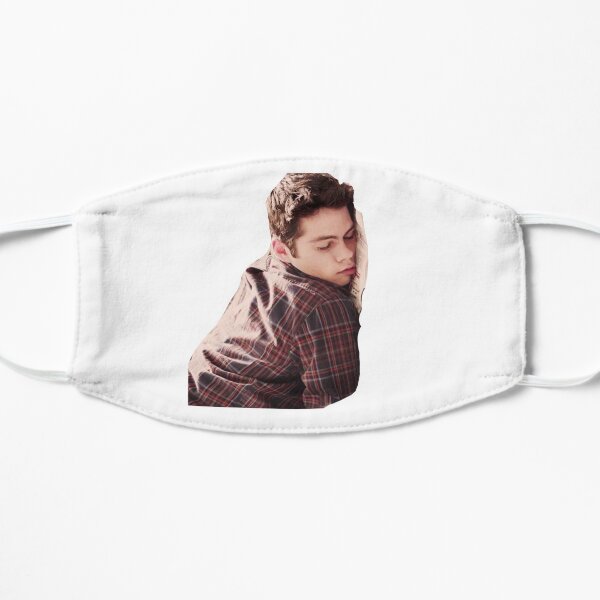 La linda siesta de Dylan O'Brien Mascarilla plana