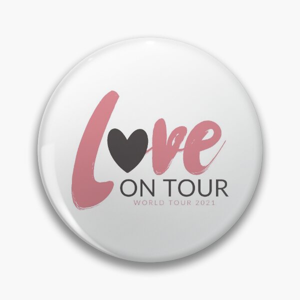 Aperçu de l'œuvre Love Tour 2021 rose foncé créée et vendue par halfaheart.
