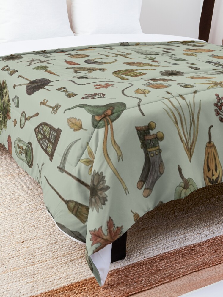 Alternate view of Green Cozy Crone Comforter