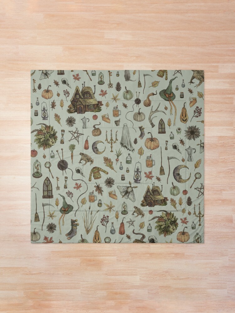 Alternate view of Green Cozy Crone Comforter