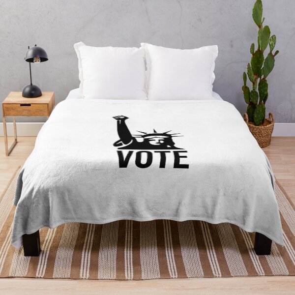 Item preview, Movimiento antitrumpismo: Votemos en contra de la Estatua de la Libertad (por Joe Biden como presidente) - Conformémonos con Biden designed and sold by tinypurpleland.