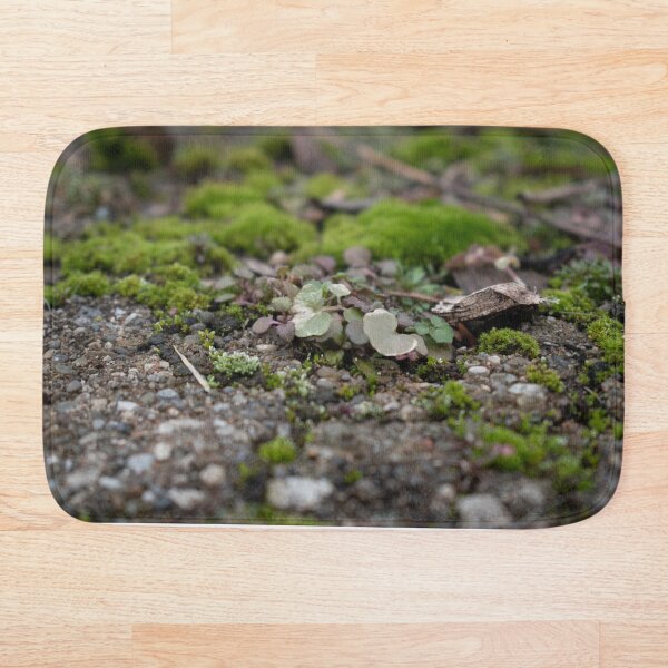 Mossy Pebble Clover Patch Bath Mat