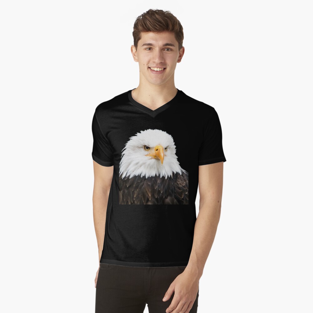 Artikel-Vorschau von T-Shirt mit V-Ausschnitt, designt und verkauft von Igelchen.