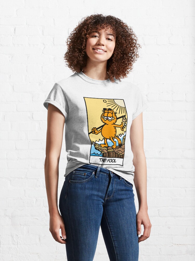 Discover the fool tarot card but it's garfield  Classic T-Shirts