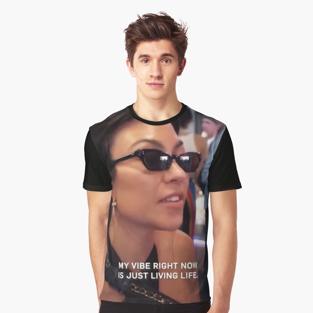 Aperçu de l'œuvre T-shirt graphique créée et vendue par emcoe.