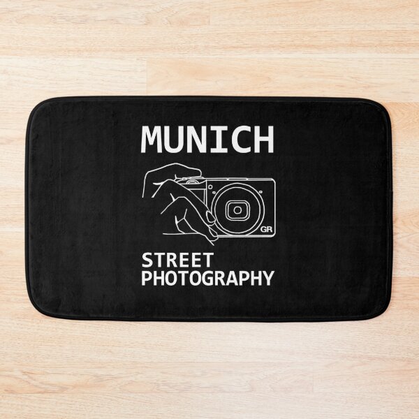 Artikelvorschau, Straßenfotografie mit Ricoh GR3 entworfen und verkauft von arthatbeat.