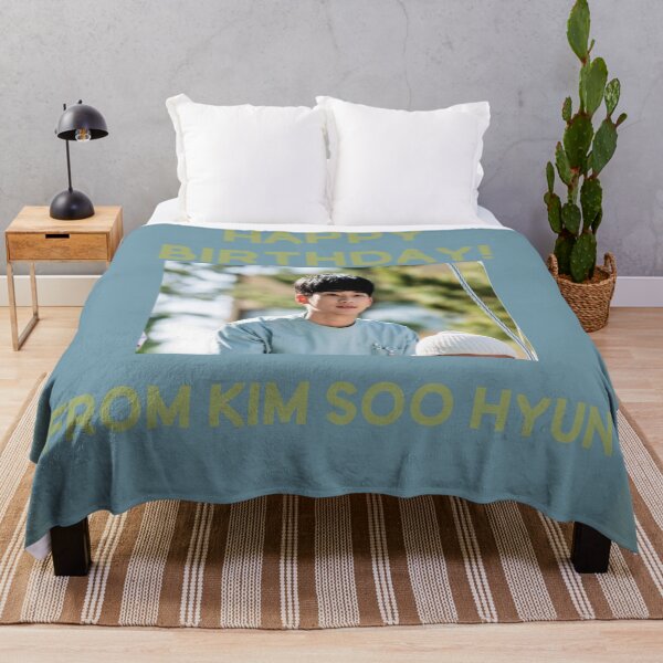 Artikelvorschau, Alles Gute zum Geburtstag von Kim Soo Hyun entworfen und verkauft von kpopkdramamerch.