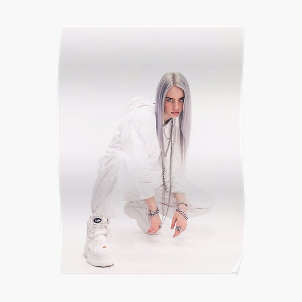 Парфюм билли айлиш. Billie Elish кукла. Духи Билли Айлиш. Билли Вайт. Billie Eilish Bad guy.