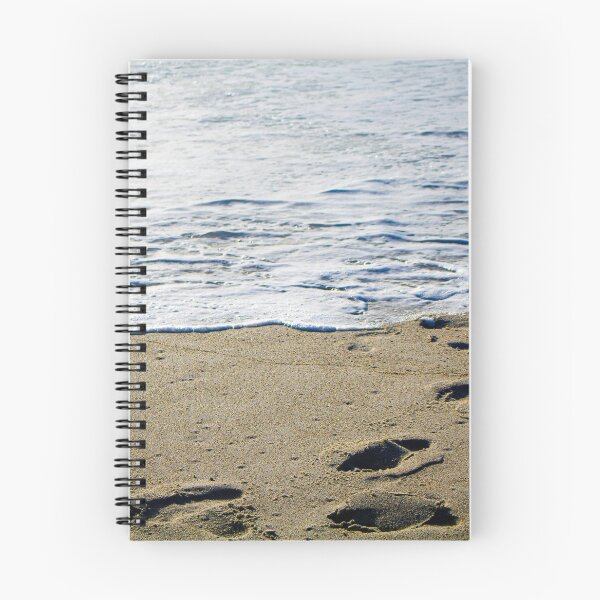 Aperçu de l'œuvre Traces de pas dans le sable créée et vendue par ValueEveryThing.