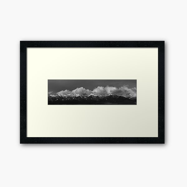 Vista previa del artículo con la obra «Sangre de Cristos», diseñado y vendido por Shari Galiardi.