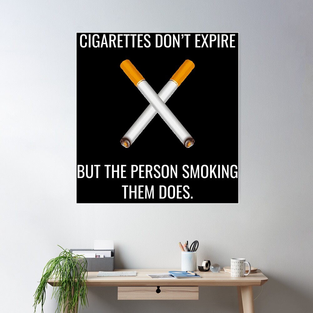 how much are cigarettes in alicante airport Alicante airport duty free hi-res stock photography and images