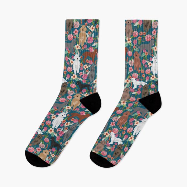 Aperçu de l'œuvre poodle dog floral - vintage florals, floral pet, cute dog, poodle, white poodle, apricot poodle, black poodle, poodle dogs, poodles créée et vendue par PetFriendly.