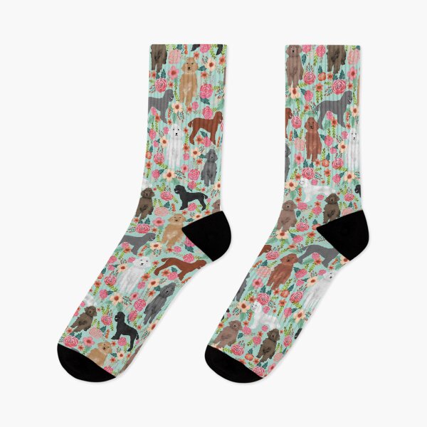 Aperçu de l'œuvre poodle dog floral - vintage florals, floral pet, cute dog, poodle, white poodle, apricot poodle, black poodle, poodle dogs, poodles créée et vendue par PetFriendly.