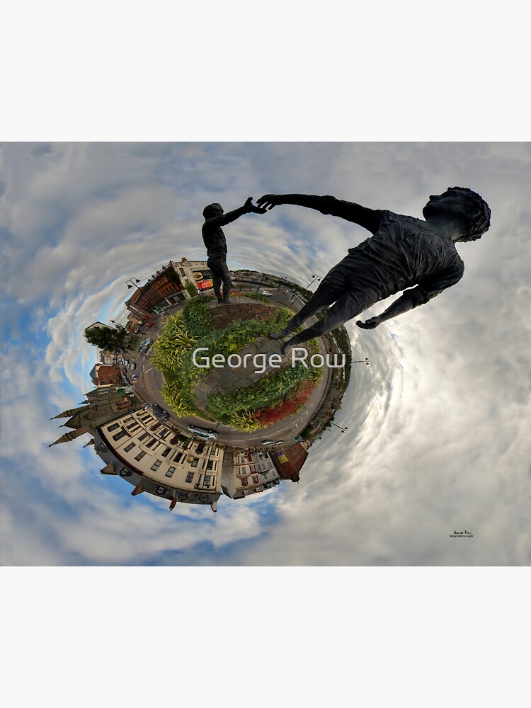 Hands Across the Divide, Derry by VeryIreland