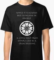 Eine kleine Hilfe von anderen kann ein großer Segen sein - Iroh Zitat Classic T-Shirt