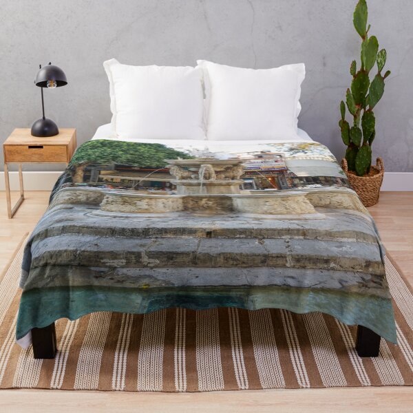 Item preview, Heraklion, vistas de la isla de Creta, Grecia designed and sold by WanderlustBunny.