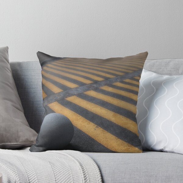 Item preview, crossing designed and sold by Val Goretsky.