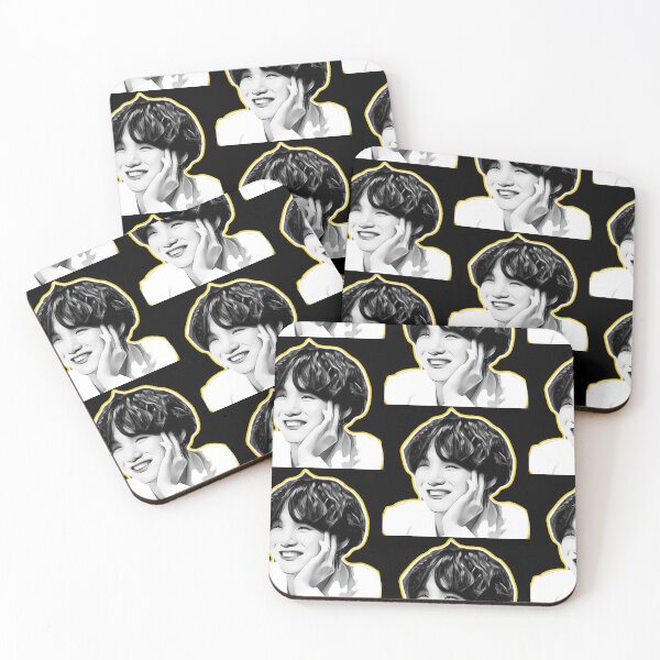 Artikelvorschau, BTS Suga Cute Schwarz und Weiß entworfen und verkauft von VARSHΔ MIGHT.
