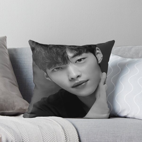Item preview, woo do hwan The king: Eternal monarch designed and sold by maryetaa.