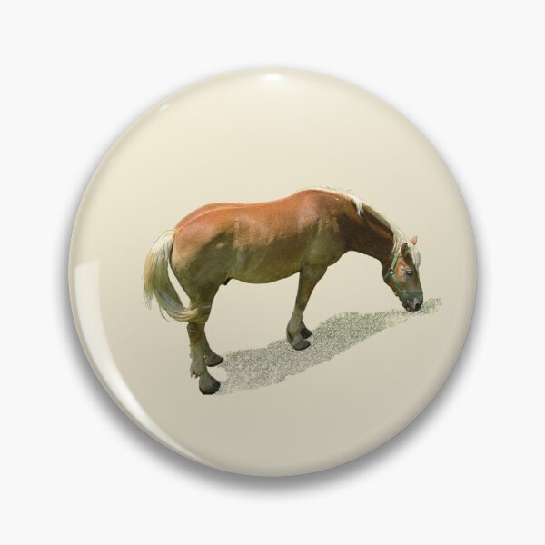 Aperçu de l'œuvre Cheval de Kristberg (T-shirt et coque iPhone) créée et vendue par Lenka.