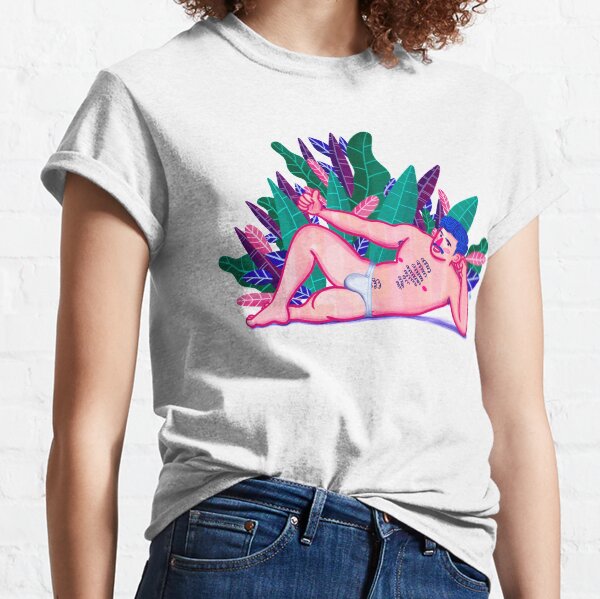 Chill at the garden Classic T-Shirt
