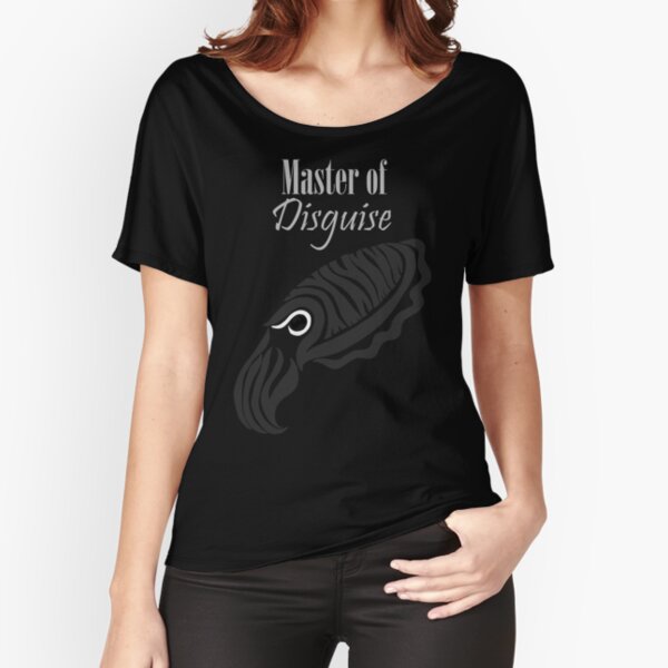 Master of Disguise - Tribalish Cuttlefish (for dark-colored items) Relaxed Fit T-Shirt