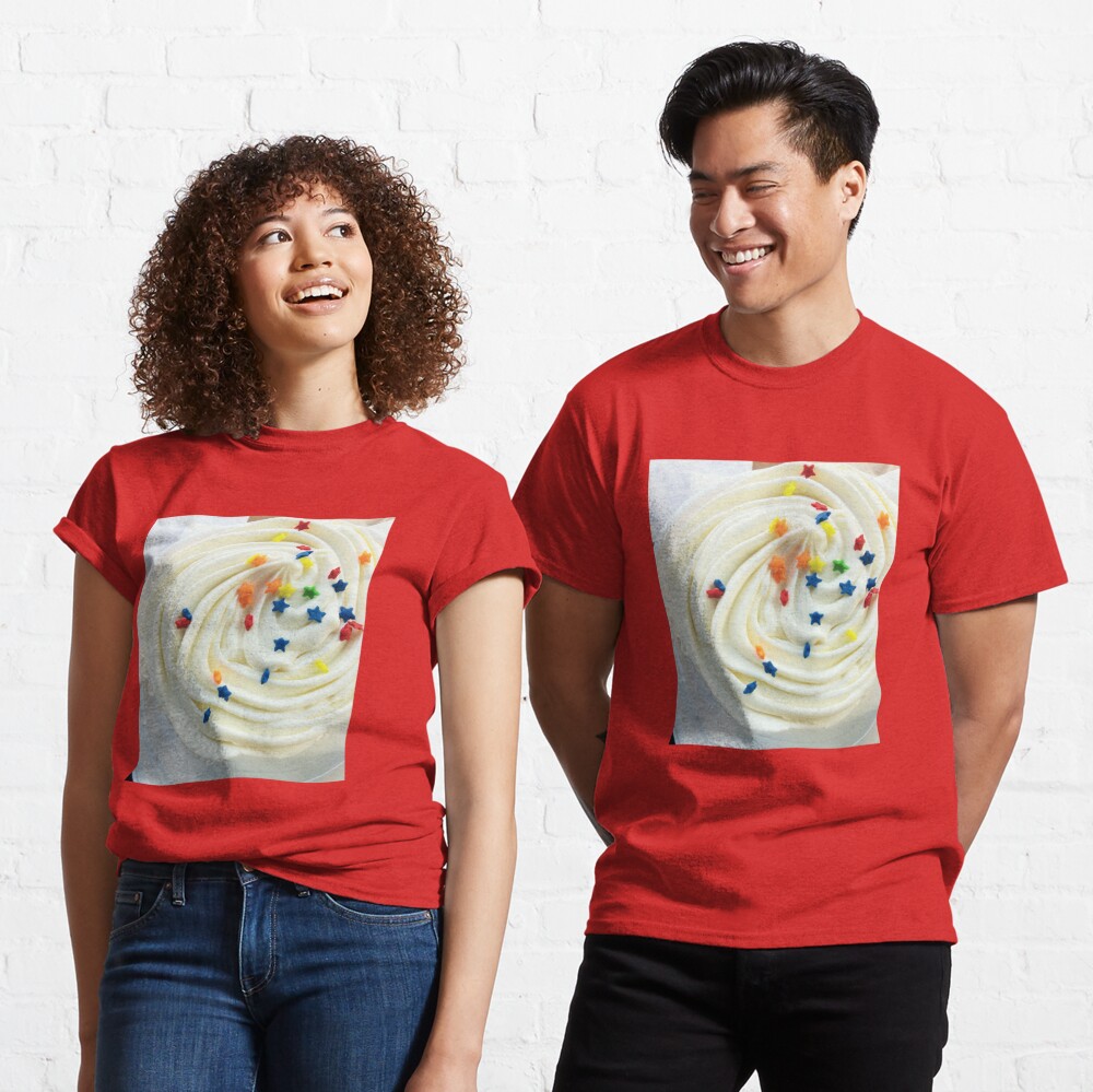 Vanilla Stars and Swirls - Cupcake Lovers - Gift for Baker - Food Blogger Present Classic T-Shirt