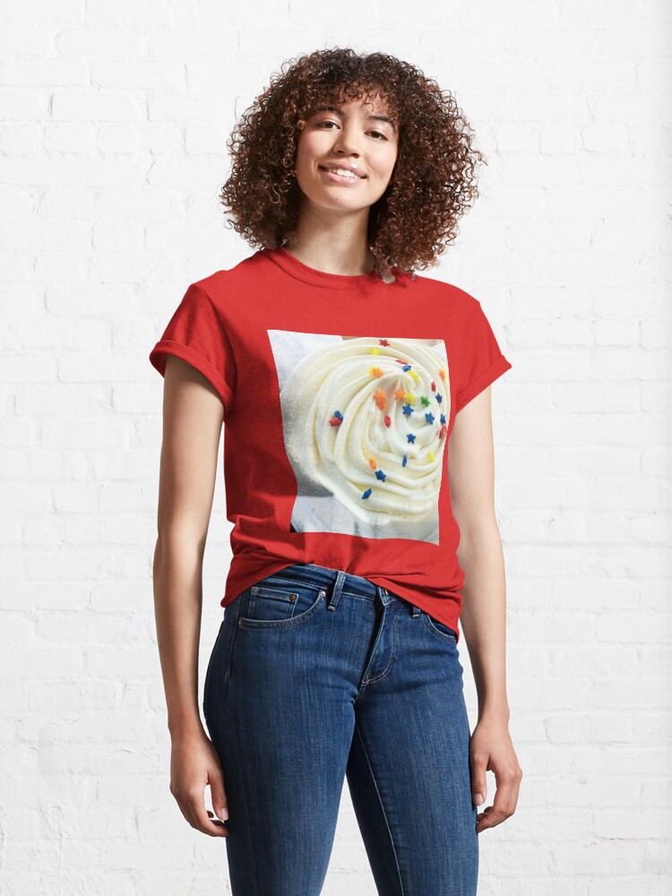 Alternate view of Vanilla Stars and Swirls - Cupcake Lovers - Gift for Baker - Food Blogger Present Classic T-Shirt