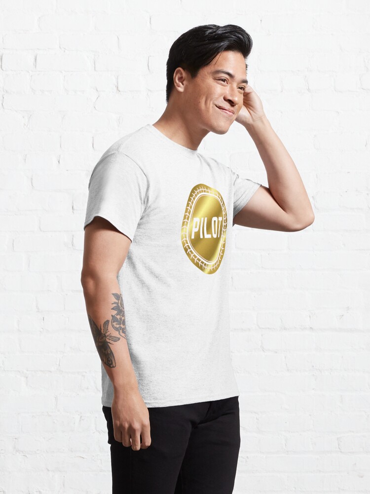 Pilot gold sale exclusive t shirts